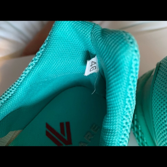 Lafare Size 12 athletic shoe Mint Green - Picture 4 of 6